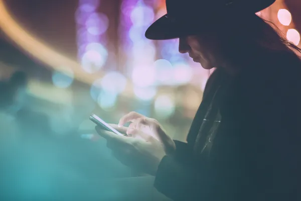 BDOK Login — Instantly access your secure account A confident dealer surrounded by casino chips inviting players to access their BDOK account, reflecting quick and easy login options.